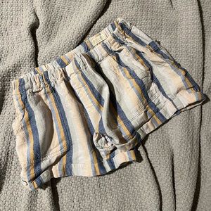 Beachy Striped Linen Shorts with pockets